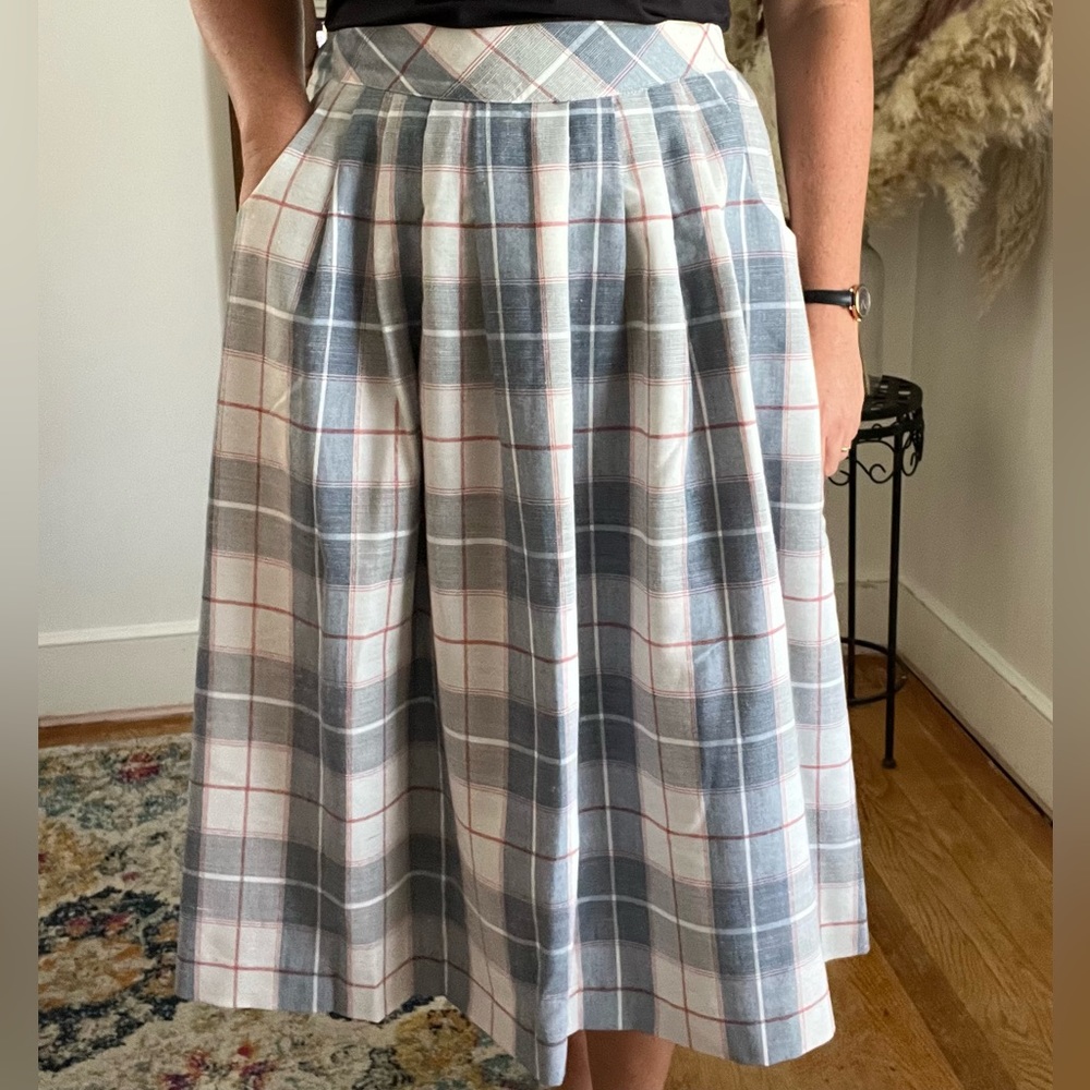 Southern Lady Vintage Pleated A-line Midi Skirt Beautiful! Retro